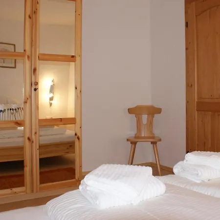 Haus Am Stein Apartmán